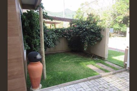 12_photo/952725cf43.2752d72df46d71ff-ATLAS-d7c020bd-56e5-4bfa-9f43-99cf83532e21.jpg de casa à venda com 3 quartos, 147m² em Pântano do Sul, Florianópolis