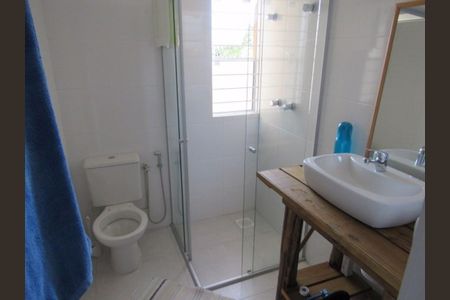 2_photo/952725cf43.2752d72df46d71ff-ATLAS-de9cf235-7a8e-4bde-bd8f-9047d9a9003d.jpg de casa à venda com 3 quartos, 147m² em Pântano do Sul, Florianópolis