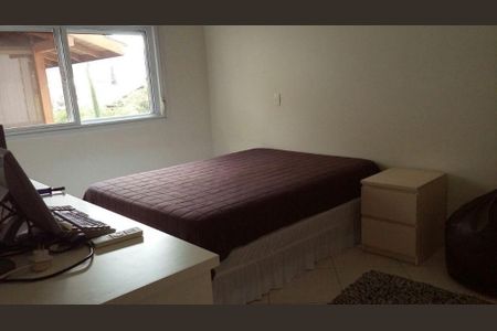 23_photo/952725cf99.eb4747a7722cd593-ATLAS-4b3eff47-c4b7-4bac-989f-3bfc2bc623d4.jpg de casa para alugar com 3 quartos, 260m² em Praia Acores, Florianópolis