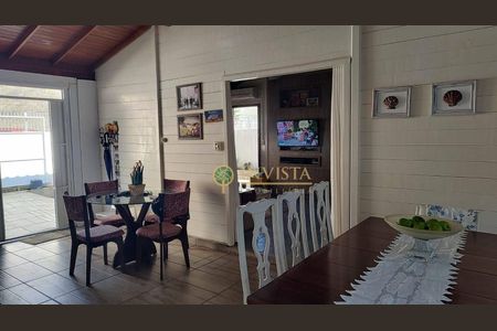 11_photo/95272f909d.82be18ad98973cde-ATLAS-4e10f4e8-5719-4fcb-85b5-8d134ea7a7ba.jpg de casa à venda com 3 quartos, 110m² em Ribeirão da Ilha, Florianópolis