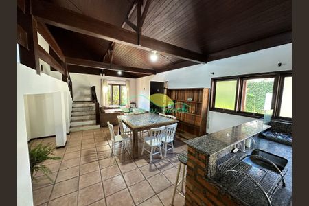 6_photo/95272f9a2d.8ae1cb5ed2a1280b-ATLAS-35ea9b22-eecf-437c-9795-416bfd60570e.jpg de casa à venda com 4 quartos, 280m² em Canto, Florianópolis