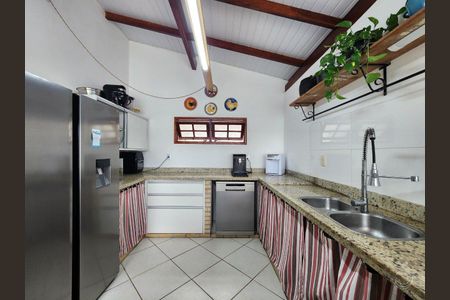 9_photo/952730810d.014d739fb69e46b1-ATLAS-b9785ae2-6ee2-4cd3-b82c-11d892e2e56e.jpg de casa à venda com 4 quartos, 234m² em Tapera, Florianópolis