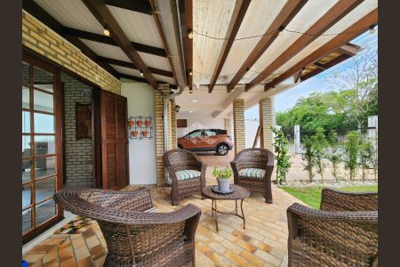 4_photo/952730816b.80a7f3f1b00bd23a-ATLAS-e72a7304-03c1-4048-a0ba-9028e51abc73.jpg de casa à venda com 4 quartos, 234m² em Tapera, Florianópolis