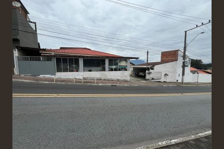 8_photo/95273085cd.ba49b2ce5b1971d0-ATLAS-3c8febec-85f5-44ed-9a8b-bd2fe91db6bc.jpg de casa à venda com 4 quartos, 200m² em Tapera, Florianópolis