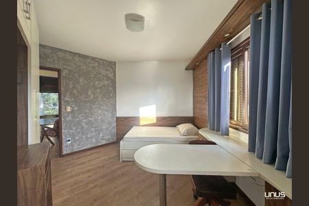 6_photo/9527360eaf.68fea5cf95d25830-ATLAS-2a9ef9aa-4ea1-424d-b54c-413a9abf48de.jpg de casa à venda com 3 quartos, 300m² em Centro, São José