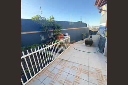 18_photo/9527360ebb.727778d524bde65a-ATLAS-e28e9e38-6827-49c3-8697-cbd4708c9d4f.jpg de casa à venda com 4 quartos, 200m² em Centro, São José