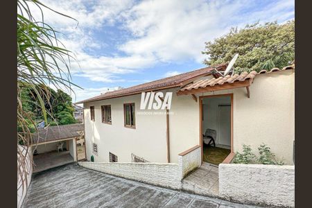 29_photo/9527361197.59abdc00308a7dc6-ATLAS-3ff8d097-ffb5-4a95-bf67-6c718e5fc4c2.jpg de casa à venda com 3 quartos, 250m² em Centro, São José