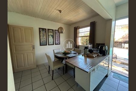 15_photo/952736120f.caf6c04f909f2ef2-ATLAS-c02e9250-8043-4185-8077-47993bcb34b5.jpg de casa à venda com 3 quartos, 120m² em Centro, São José