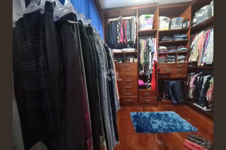 47_photo/95273628d5.f57be48fad3c3dec-ATLAS-da4b5b9a-e8b8-47ab-b42f-4cd77c300cb2.jpg de casa à venda com 3 quartos, 325m² em Campinas, São José