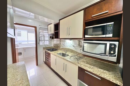 14_photo/95273795b1.d505c9d9834fda44-ATLAS-2919f205-b44b-4b4e-9eb6-8bbc72a22bf6.jpg de apartamento à venda com 3 quartos, 115m² em Coqueiros, Florianópolis