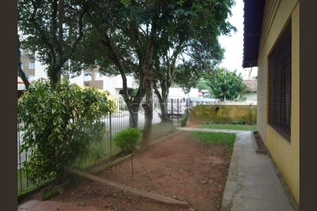 4_photo/9527379663.04f4efb4ec0e2ec3-ATLAS-293b828e-3a0b-4a4a-9357-34bd3515c2ab.jpg de casa à venda com 6 quartos, 262m² em Coqueiros, Florianópolis