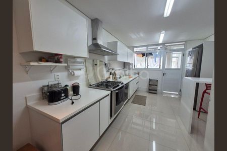 7_photo/95273796c5.58ef9e6b3b893bbd-ATLAS-c2da3369-dc51-4a72-8342-c2db827cdec2.jpg de apartamento à venda com 4 quartos, 299m² em Coqueiros, Florianópolis