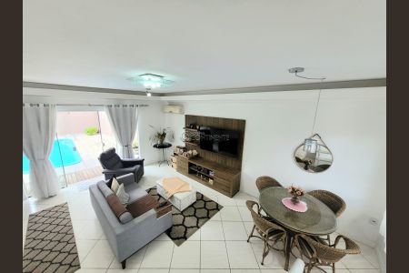 1_photo/95273796eb.445c0bca81181d7a-ATLAS-0186074f-e45e-4736-99ae-856e53f4d456.jpg de casa à venda com 3 quartos, 125m² em Coqueiros, Florianópolis