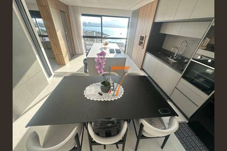 10_photo/9527379799.3f92b37a2cf2d8bf-ATLAS-a7be5e23-7de3-48c5-8c97-5bb28deb7a82.jpg de apartamento à venda com 2 quartos, 127m² em Coqueiros, Florianópolis