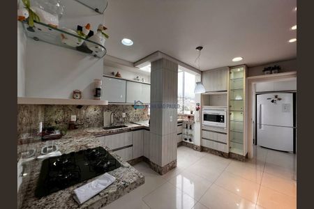 8_photo/95273797e7.48f09ed044dffe85-ATLAS-06d77f8f-71f3-4b9d-9e36-934503f79b82.jpg de apartamento à venda com 3 quartos, 219m² em Coqueiros, Florianópolis