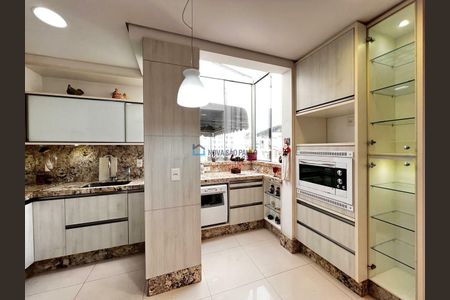 3_photo/95273797e7.48f09ed044dffe85-ATLAS-ae32144f-fea4-463a-a8e1-d264b94a092b.jpg de apartamento à venda com 3 quartos, 219m² em Coqueiros, Florianópolis