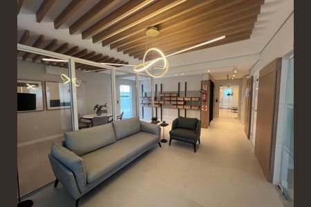 28_photo/95273797ef.0e103d5bab80e48b-ATLAS-07e518c7-d16a-4d77-ad6b-c4e5065ba3be.jpg de apartamento para alugar com 2 quartos, 64m² em Coqueiros, Florianópolis