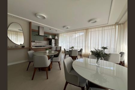 16_photo/95273797f7.612eaf0d9458d705-ATLAS-b76e2bdd-aaa0-41e0-962f-c9b76a4478f4.jpg de apartamento à venda com 2 quartos, 64m² em Coqueiros, Florianópolis