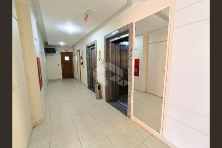 31_photo/952737a34b.ee0130f2bd1cbbe7-ATLAS-7b2f0d78-18ca-4e72-91e6-e5c9a3e8915f.jpg de apartamento para alugar com 2 quartos, 82m² em Coqueiros, Florianópolis