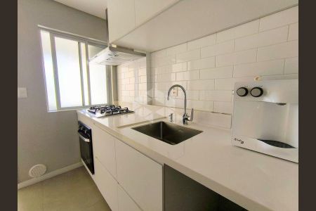 15_photo/952737a34b.ee0130f2bd1cbbe7-ATLAS-ad001db7-90e3-4b31-8576-6f8a7bb2758d.jpg de apartamento para alugar com 2 quartos, 82m² em Coqueiros, Florianópolis