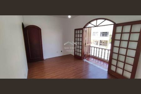 7_photo/952737a501.2f15d505e37c7ac5-ATLAS-33be22ab-70bb-429b-a4d2-87cd3c7df3c7.jpg de casa à venda com 4 quartos, 230m² em Coqueiros, Florianópolis