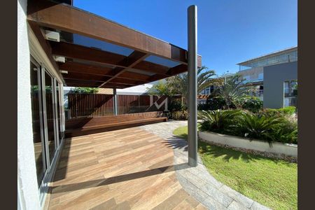 3_photo/952737a5a5.74a96c0b2c4b8c29-ATLAS-037b5c19-61e8-418e-8dd6-1576d02a3911.jpg de casa à venda com 4 quartos, 900m² em Coqueiros, Florianópolis
