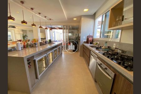 5_photo/952737a5a5.74a96c0b2c4b8c29-ATLAS-199a4e83-aee7-431a-84b9-e905e139a324.jpg de casa à venda com 4 quartos, 900m² em Coqueiros, Florianópolis