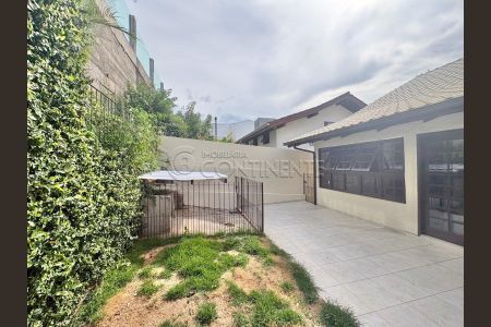 10_photo/952737b0d7.4f01e810a805cb87-ATLAS-33162fd0-e84d-49c6-b7dd-a9b90b9179fa.jpg de casa à venda com 5 quartos, 161m² em Abraão, Florianópolis