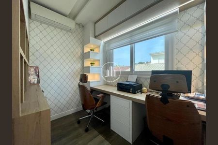 6_photo/952737b145.29f60806b22dde70-ATLAS-3596a1de-0261-404c-bfa7-2afdcf431dee.jpg de casa à venda com 3 quartos, 232m² em Abraão, Florianópolis