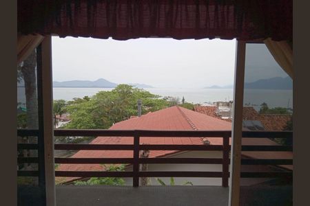 10_photo/952737b189.6d966f5fb5582f4e-ATLAS-e6c2896c-a347-4b2f-bf9c-ada79ac2c234.jpg de casa à venda com 3 quartos, 245m² em Itaguaçu, Florianópolis