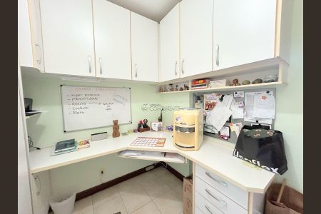 28_photo/952737b197.ebbd8bc3dc39b939-ATLAS-e2b631eb-af5a-4245-a5e9-e69e2ebecda3.jpg de apartamento à venda com 3 quartos, 130m² em Abraão, Florianópolis