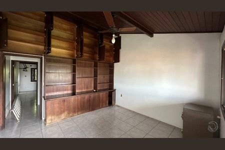 43_photo/952737b1a1.e7056842b54bb805-ATLAS-ff94eb7e-8439-4d0d-a656-689a9f75a098.jpg de casa à venda com 5 quartos, 231m² em Itaguaçu, Florianópolis