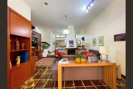 3_photo/952737b1af.873c8b8e47666640-ATLAS-21b1fd95-265c-4c11-8a66-c81696488f4d.jpg de casa à venda com 3 quartos, 189m² em Itaguaçu, Florianópolis