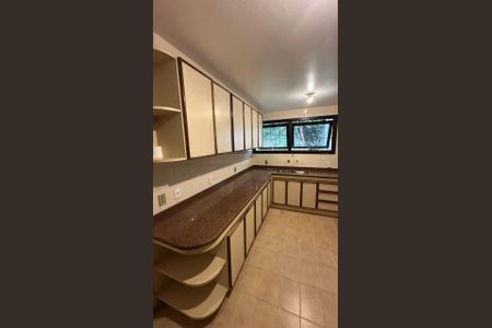 31_photo/952737b1c9.e78a3bff2ad56a74-ATLAS-ac9a7b1f-c18d-47f1-9caf-b4e7f309de45.jpg de casa à venda com 5 quartos, 231m² em Itaguaçu, Florianópolis