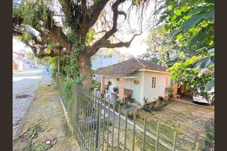 4_photo/952737b30b.2a17df7df6ae08cb-ATLAS-3e190904-d204-48ab-9662-baefc06ce2e5.jpg de casa à venda com 3 quartos, 327m² em Bom Abrigo, Florianópolis