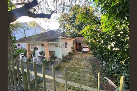 7_photo/952737b30b.2a17df7df6ae08cb-ATLAS-512b7cef-513e-4bb6-8dca-6a5ecb2096e2.jpg de casa à venda com 3 quartos, 327m² em Bom Abrigo, Florianópolis