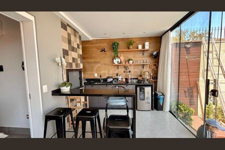 7_photo/952737b3a1.83fa443d0a3e7663-ATLAS-afd2ddee-01b5-4e0e-a43c-d35662269131.jpg de casa à venda com 3 quartos, 306m² em Bom Abrigo, Florianópolis