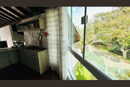 12_photo/952737b3b7.dfdf3a77207432af-ATLAS-2da8a02d-0c43-4f10-8359-2fd36ec1d271.jpg de casa à venda com 3 quartos, 285m² em Bom Abrigo, Florianópolis