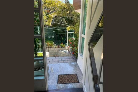 4_photo/952737b3b7.dfdf3a77207432af-ATLAS-c94c3d9f-c276-4e83-a5fa-efc917a20af4.jpg de casa à venda com 3 quartos, 290m² em Bom Abrigo, Florianópolis