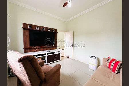 9_photo/952737b3d7.a64aef6598c47c00-ATLAS-d025a0a2-a81f-4b01-9518-05ceec8a186a.jpg de casa à venda com 4 quartos, 249m² em Itaguaçu, Florianópolis