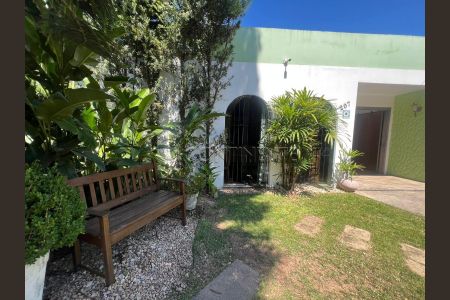 2_photo/952737b3e7.ead0744c2329e0c8-ATLAS-04977202-e7f7-41b6-8ee7-cc166ed47309.jpg de casa à venda com 3 quartos, 218m² em Bom Abrigo, Florianópolis