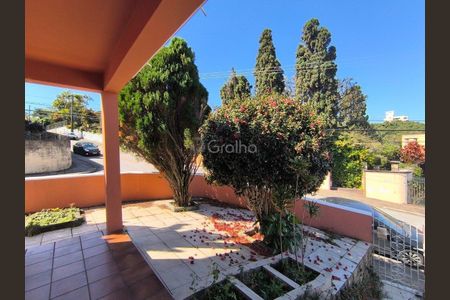 19_photo/952737b3ef.15604e16f11eddfa-ATLAS-663f3173-c805-4ae5-b2a6-a90419faba97.jpg de casa à venda com 7 quartos, 333m² em Bom Abrigo, Florianópolis