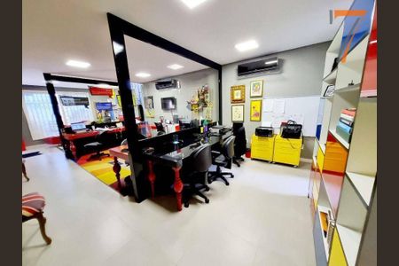 9_photo/952737b3f1.fab4721eb95379fc-ATLAS-6014d2e4-7b02-4cfd-9ef7-8a694a378dc9.jpg de casa à venda com 4 quartos, 330m² em Bom Abrigo, Florianópolis