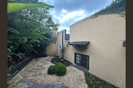 36_photo/952737b3f7.6c623372c172fc17-ATLAS-bda7a9e4-9368-42e6-9637-6d2a76737aa6.jpg de casa à venda com 4 quartos, 194m² em Bom Abrigo, Florianópolis