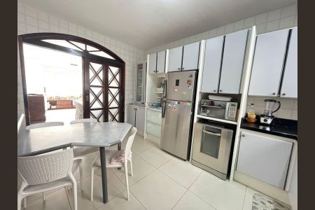 1_photo/952737b407.fe96b63aec789ef1-ATLAS-03607be8-bb2e-433a-a7e8-ce21efc4ecb2.jpg de casa à venda com 4 quartos, 241m² em Bom Abrigo, Florianópolis