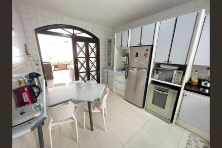 33_photo/952737b407.fe96b63aec789ef1-ATLAS-b921ccbd-69f1-44eb-8172-7112f81aac8f.jpg de casa à venda com 4 quartos, 241m² em Bom Abrigo, Florianópolis