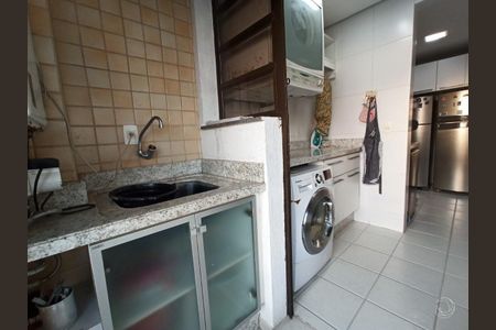 18_photo/952737b459.c6106dddf12e57fa-ATLAS-bbef3128-a91f-4e22-906b-0b9a4995a5d3.jpg de apartamento à venda com 4 quartos, 186m² em Bom Abrigo, Florianópolis