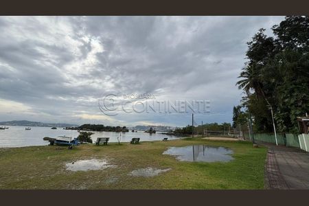 12_photo/952737b5bd.aa3f54dcddd2e04f-ATLAS-68e392bf-502e-415d-8a38-f1214bcc86bb.jpg de casa à venda com 3 quartos, 120m² em Abraão, Florianópolis