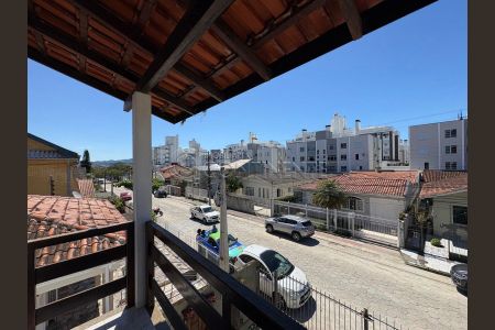 16_photo/952737b5f1.08798e92c4495a9b-ATLAS-5021b5bd-cf30-457a-8b4b-bbfd5e9d69db.jpg de casa à venda com 5 quartos, 118m² em Abraão, Florianópolis