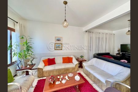 5_photo/952737b5f1.08798e92c4495a9b-ATLAS-ca2d2db3-e260-4561-86ff-70713e889392.jpg de casa à venda com 5 quartos, 118m² em Abraão, Florianópolis